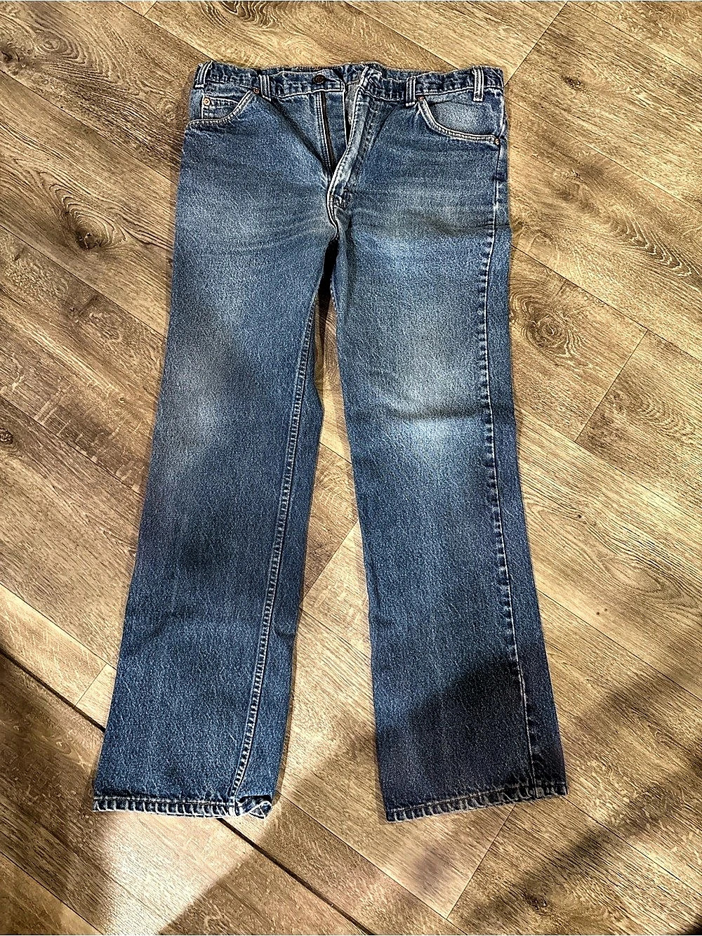 80/90s Levi’s Men's Slim Jeans Blue Waist 36